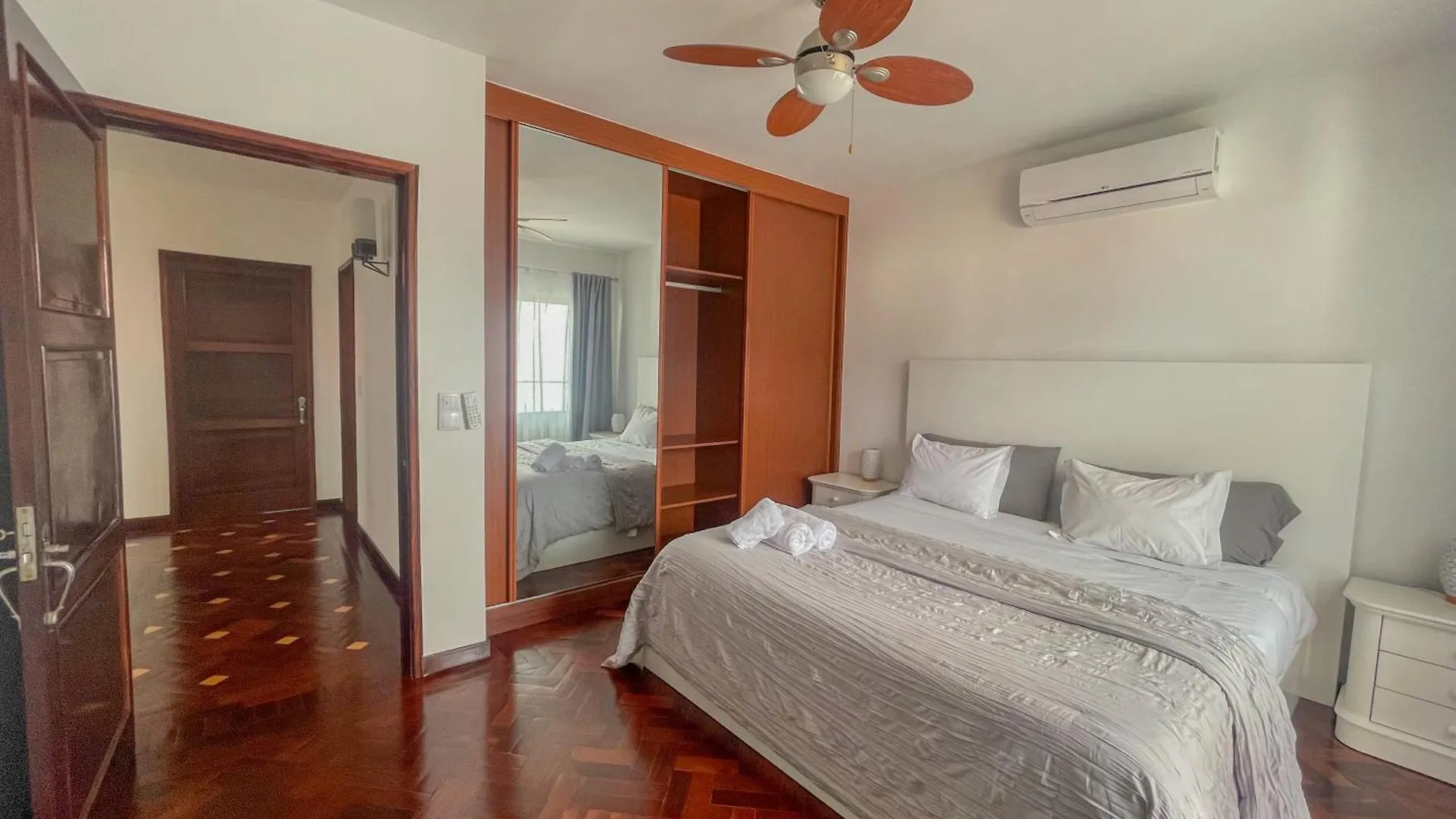 Holiday home Villa Supranee Ocean View Camara de Lobos